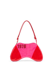 Borsa a spalla lucida con dettagli biker